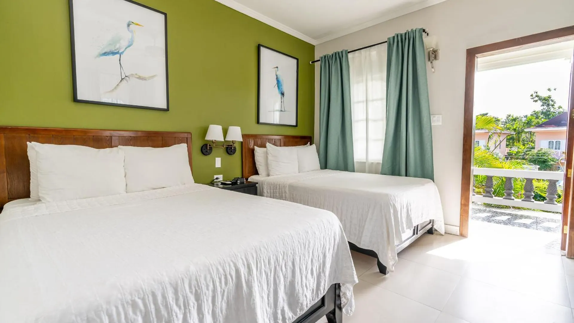 Travellers Beach Resort Negril