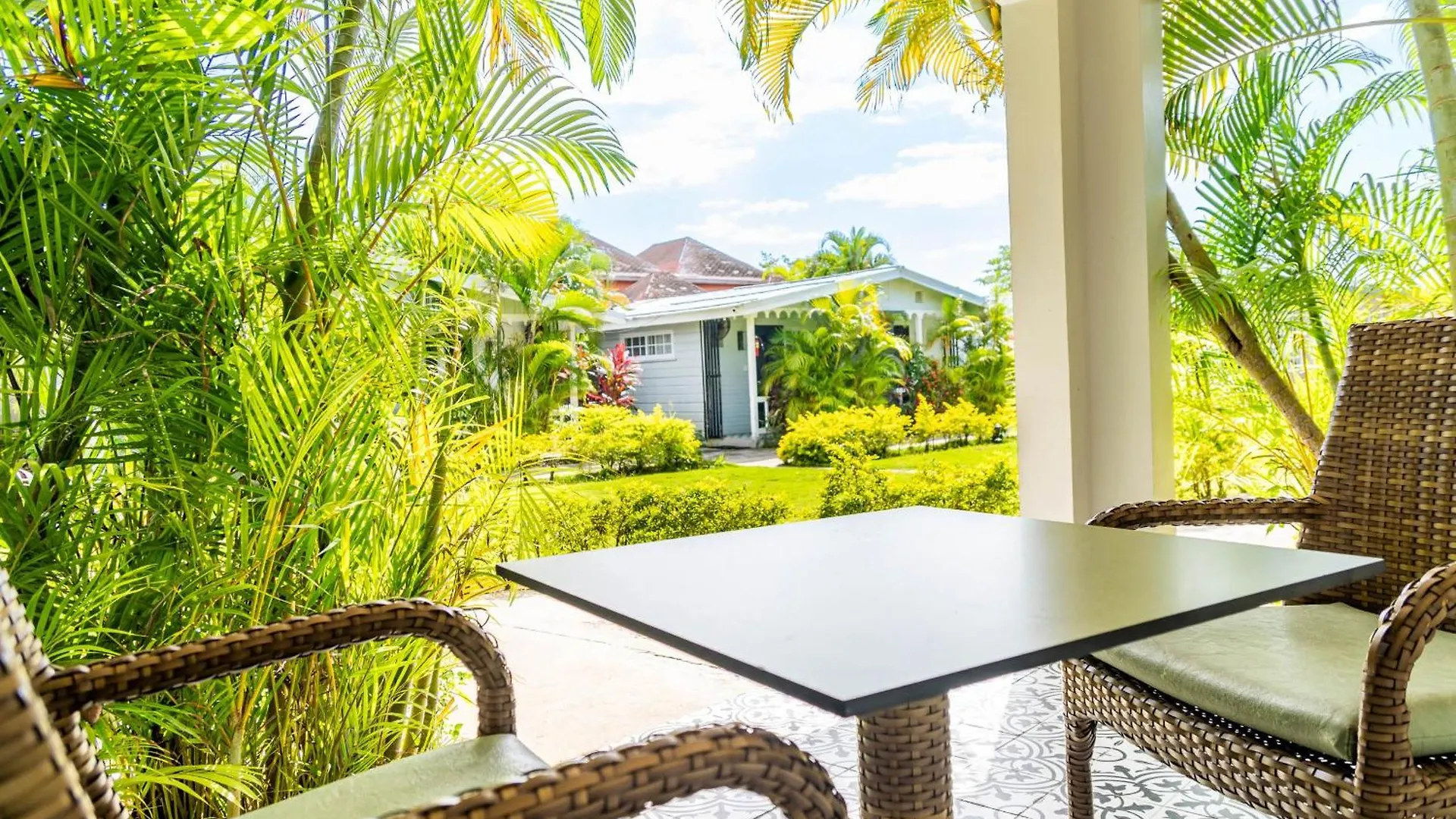 Travellers Beach Resort Negril