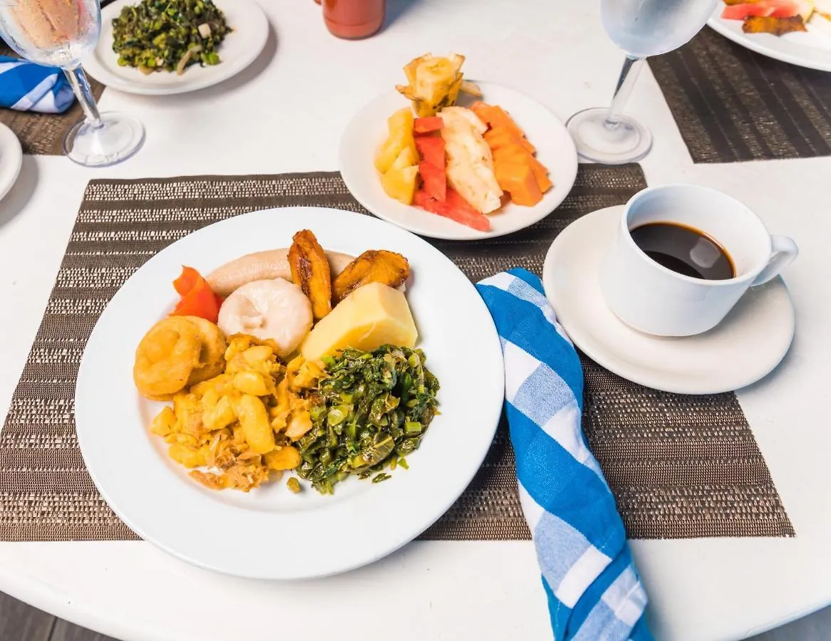 Travellers Beach Resort Negril