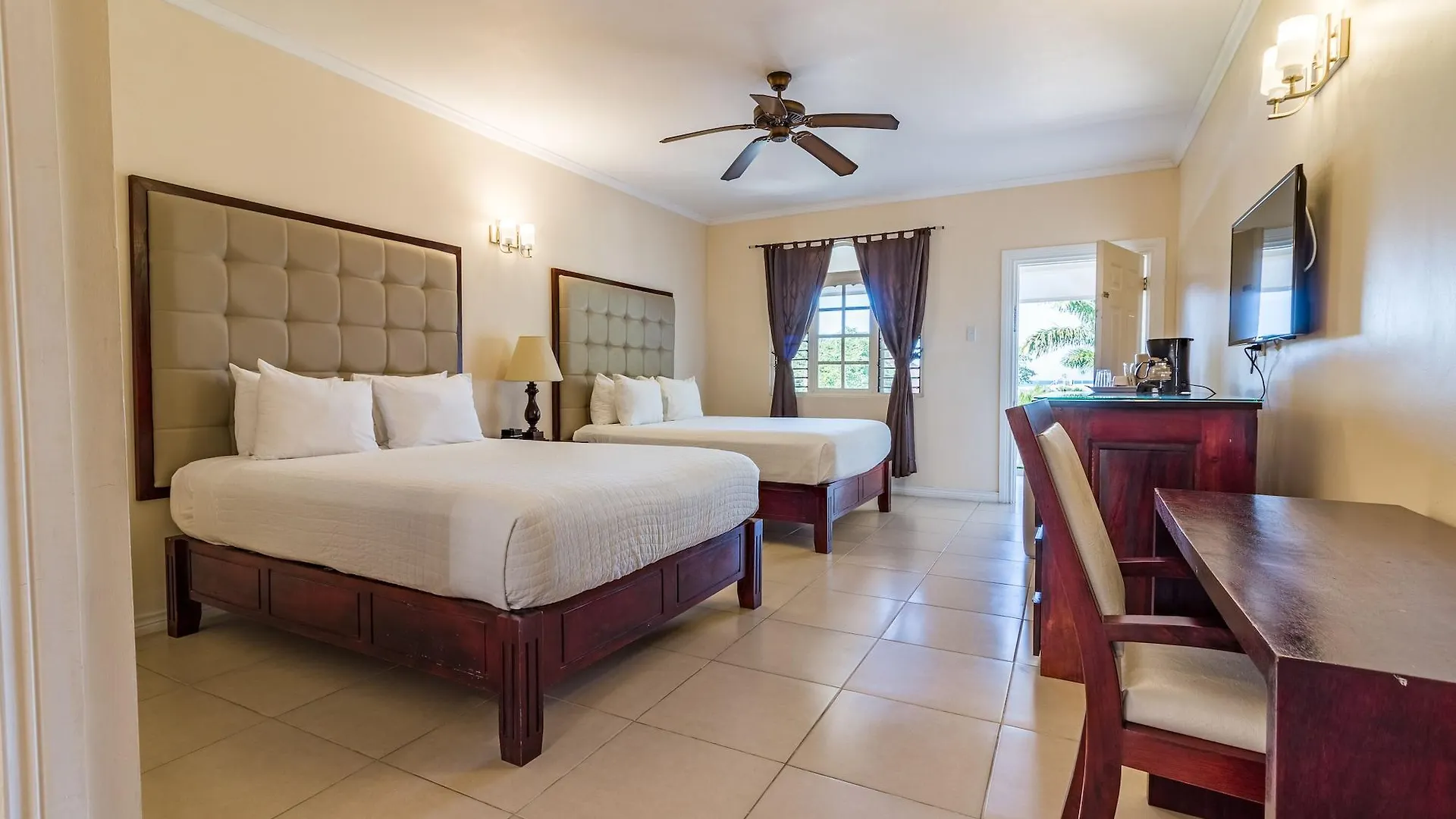 Travellers Beach Resort Negril Jamaica