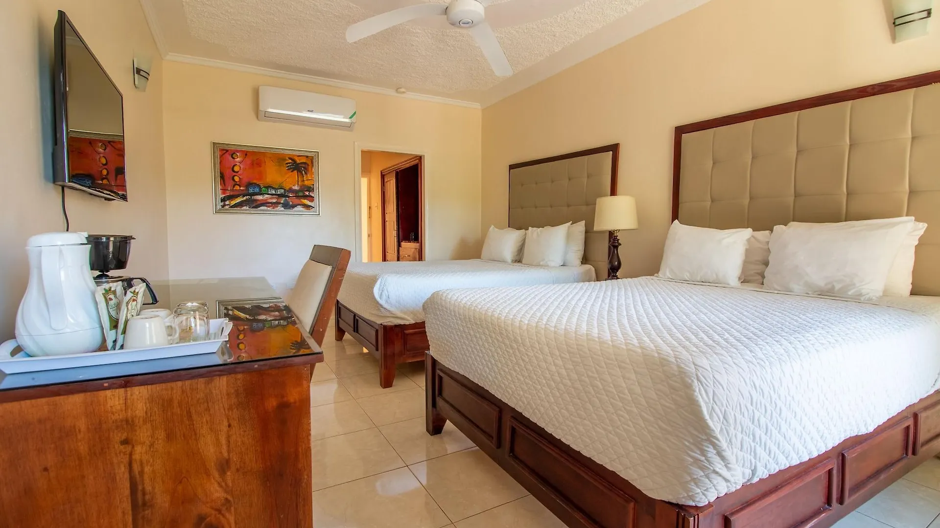Travellers Beach Resort Negril