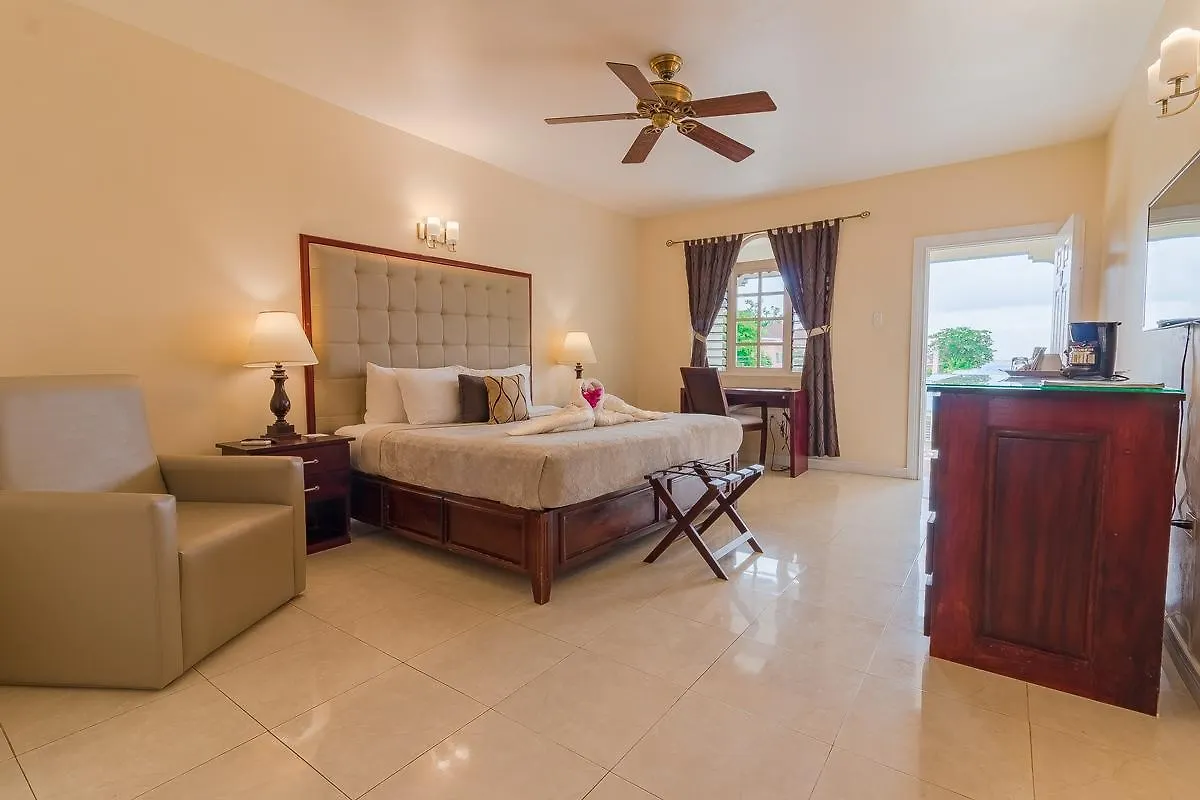 Travellers Beach Resort Negril