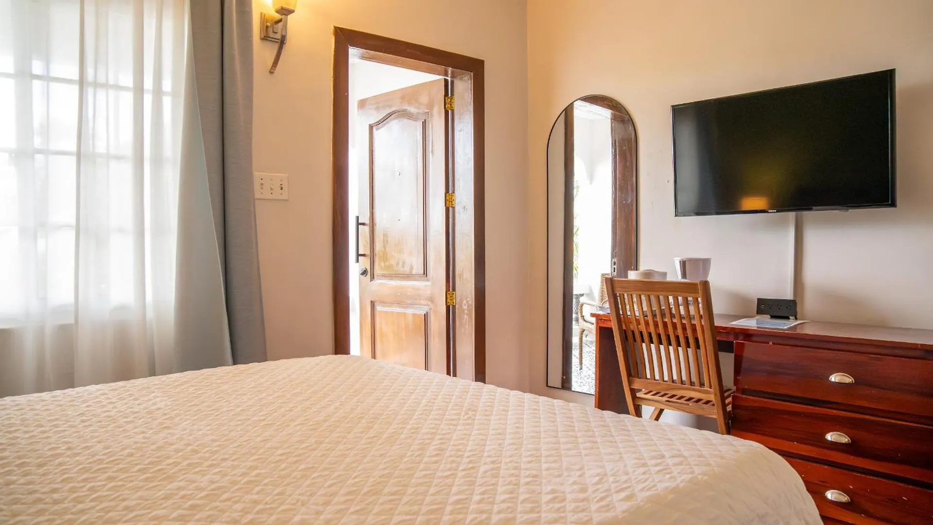 Travellers Beach Resort Negril